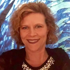 Meet your Posher, Leslie